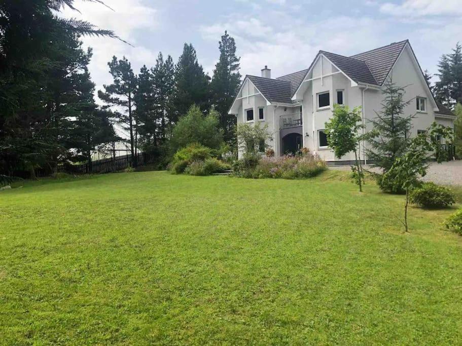 Cardon House - Luxury Highland Holiday Home Инвернес Екстериор снимка